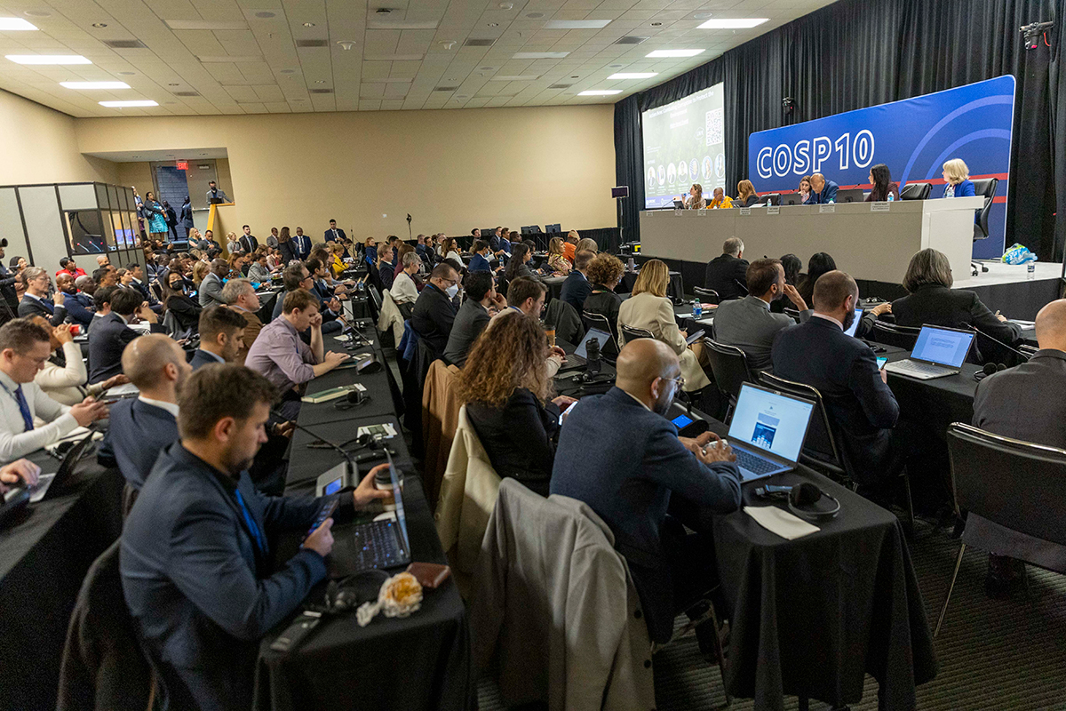Combating corruption to protect the environment: High-level event at CoSP 10. Photo: UNIS Vienna